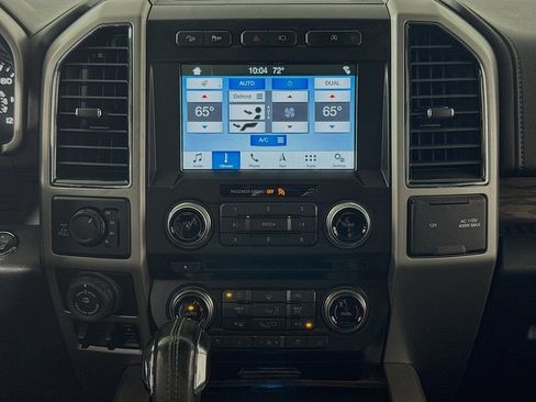 Used 2018 Ford F150 Lariat w/ Equipment Group 502A Luxury AWD/4WD image 16