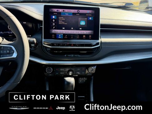 Used 2023 Jeep Compass High Altitude image 27