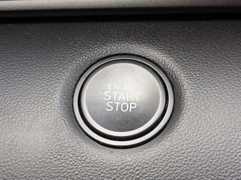 Certified 2025 Hyundai Elantra Sport w/ Cargo Package image 25