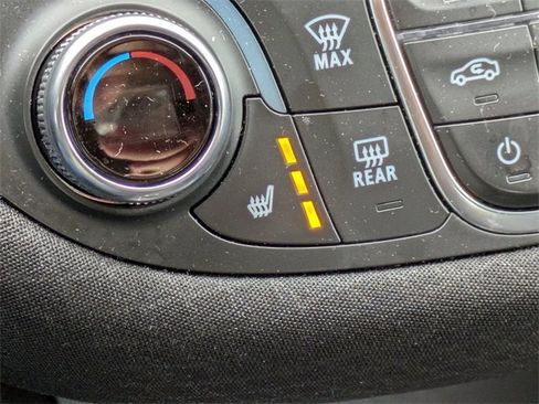 Used 2025 Chevrolet Malibu LT image 22