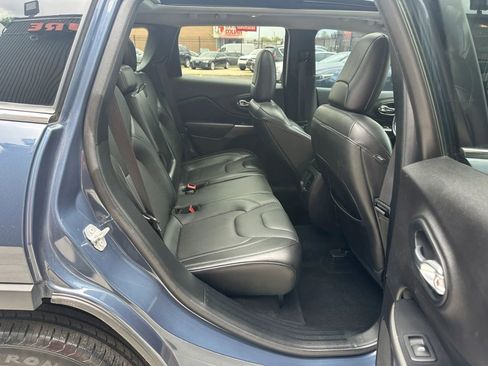 Used 2020 Jeep Cherokee Limited AWD/4WD image 17