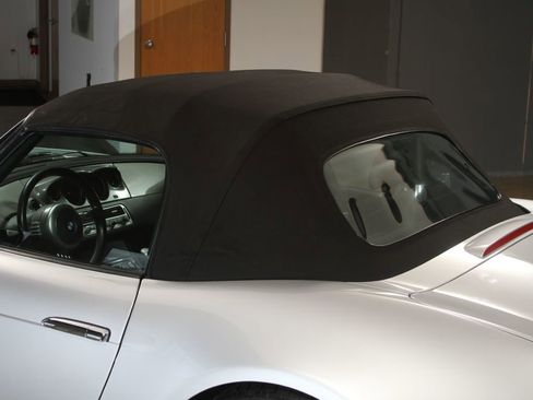 Used 2002 BMW Z8 image 6