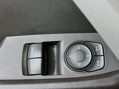 Used 2019 Chevrolet Camaro LT image 24