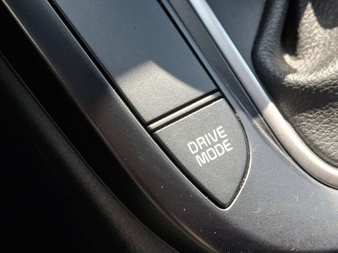 Used 2023 Kia Soul LX w/ Option Group 015 FWD image 23