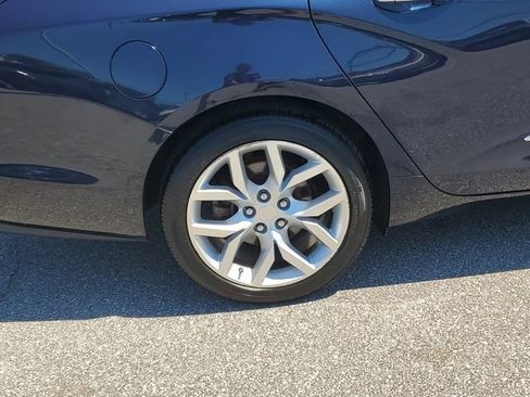 Used 2018 Chevrolet Impala Premier FWD image 5