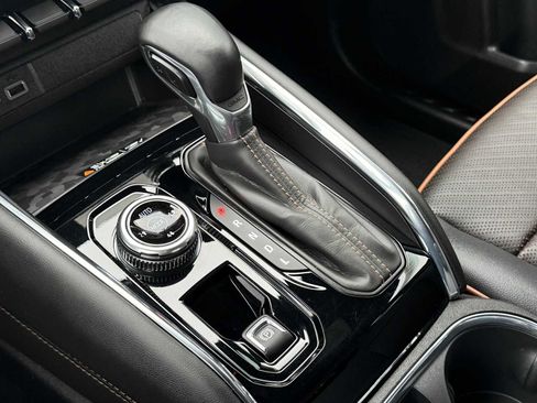 Used 2023 GMC Canyon AT4 w/ AT4 Premium Package image 33