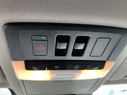 Certified 2023 Nissan Rogue SV w/ SV Premium Package FWD image 20