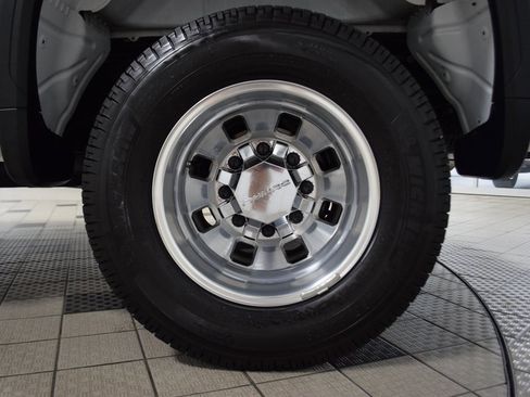 Used 2024 GMC Sierra 3500 Denali w/ Denali Reserve Package image 27