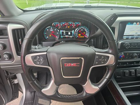 Used 2018 GMC Sierra 1500 SLT w/ SLT Premium Package AWD/4WD image 10