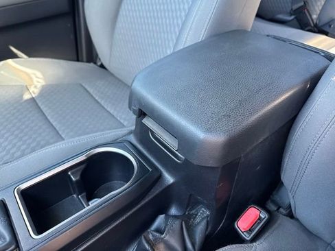 Used 2023 Toyota Tacoma SR AWD/4WD image 14