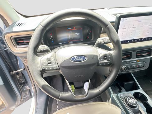 Used 2025 Ford Maverick Lariat AWD/4WD image 11