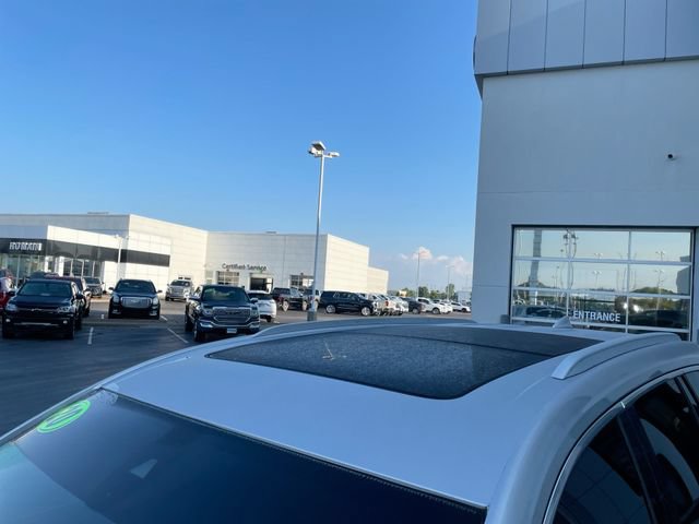 Certified 2020 Cadillac XT6 Premium Luxury FWD image 8