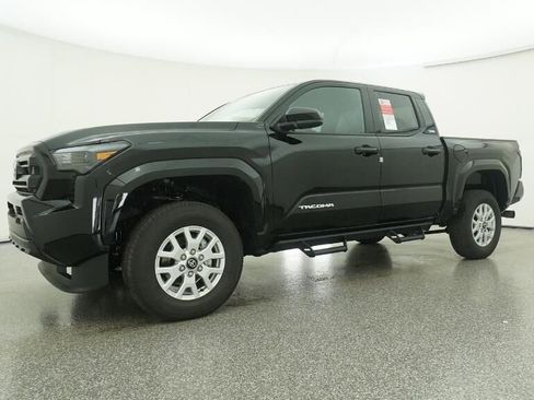 New 2025 Toyota Tacoma SR5 image 17