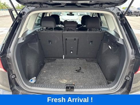 Used 2024 Volkswagen Taos S FWD image 4