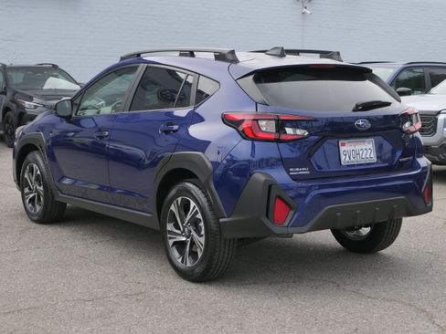 Certified 2025 Subaru Crosstrek 2.0i Premium image 3