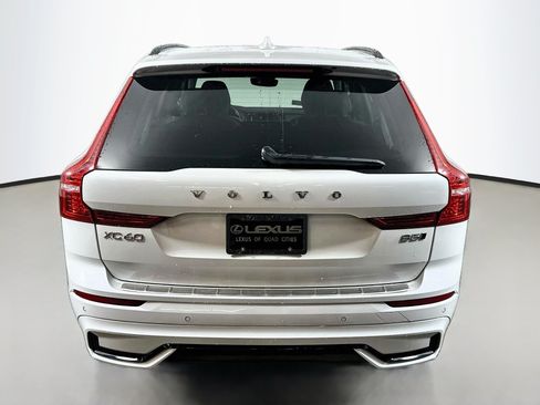 Used 2023 Volvo XC60 B5 Plus w/ Climate Package AWD/4WD image 6