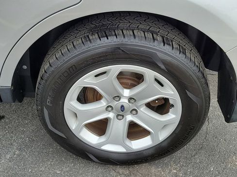 Used 2013 Ford Edge SEL FWD image 25