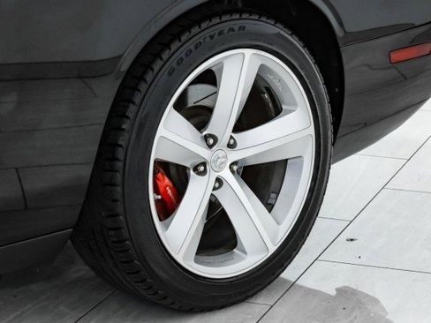 Used 2009 Dodge Challenger SRT8 image 51