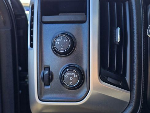 Used 2014 GMC Sierra 1500 SLE w/ SLE Value Package AWD/4WD image 25