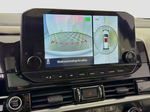 Used 2022 Nissan Pathfinder SL w/ SL Premium Package image 19