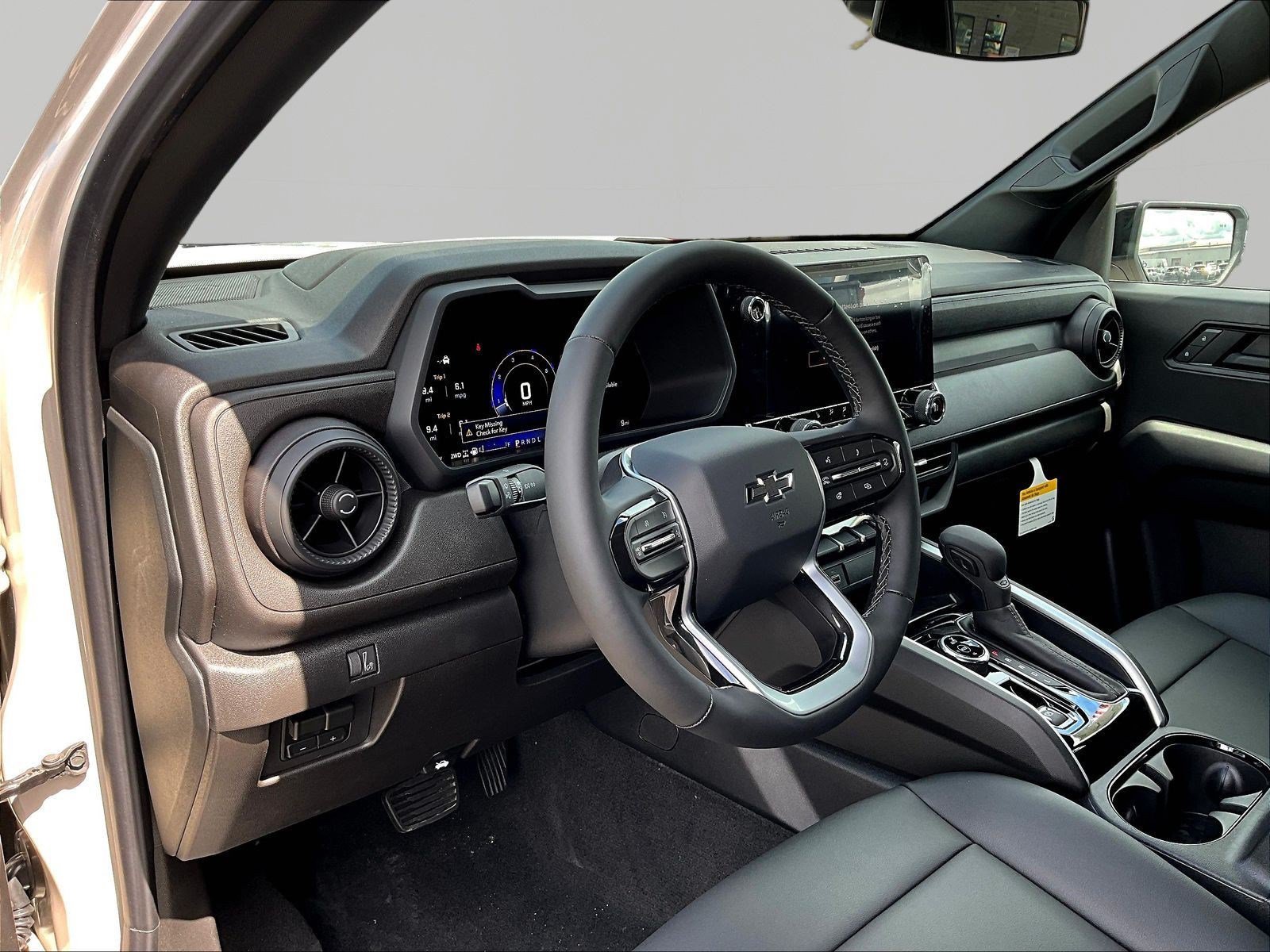 New 2026 Chevrolet Colorado Trail Boss w/ Midnight Edition AWD/4WD image 15
