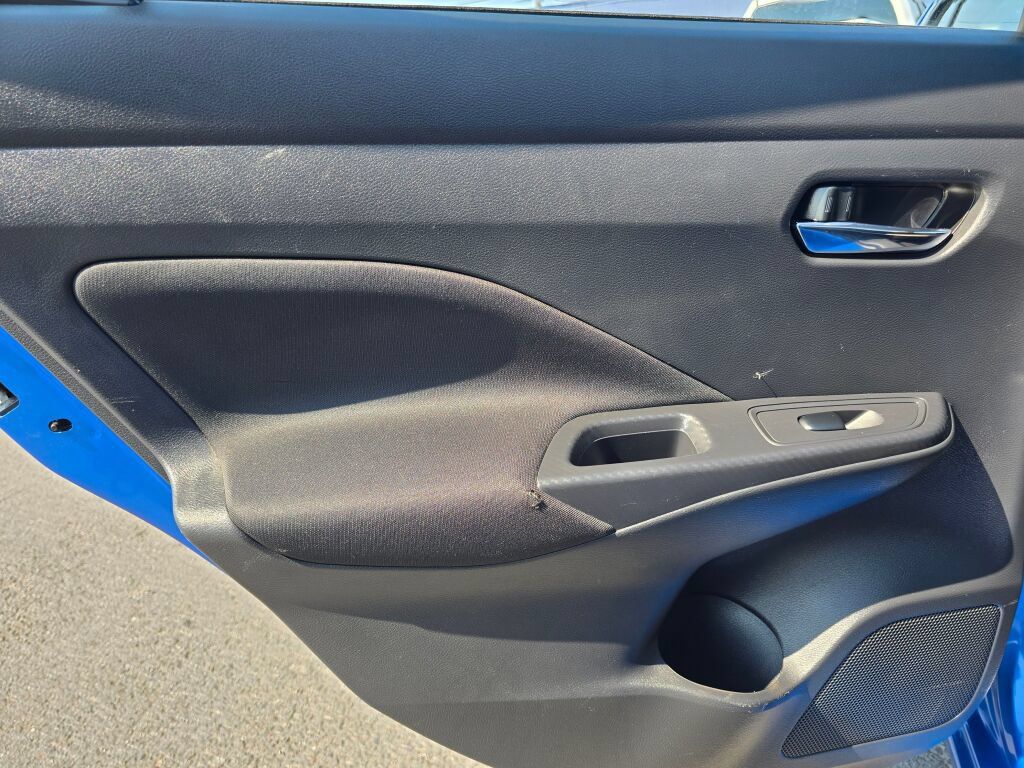 Used 2021 Nissan Versa SV FWD image 17