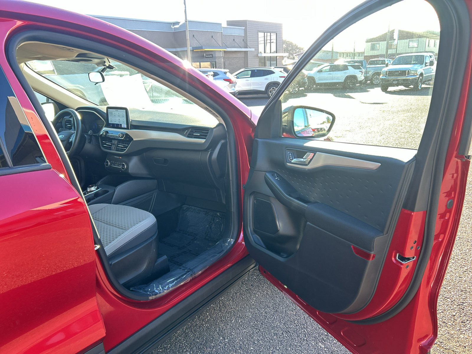 Used 2020 Ford Escape SE Sport FWD image 23