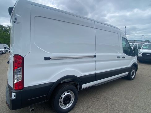 New 2026 Ford Transit 250 148 Medium Roof RWD image 2