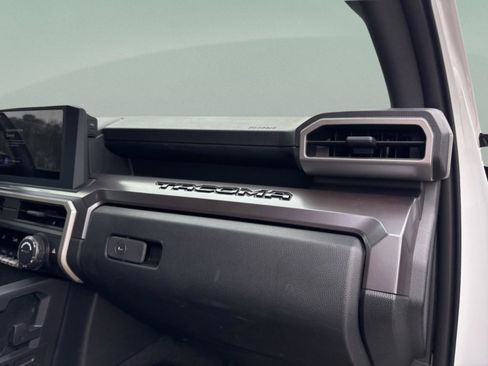 Certified 2024 Toyota Tacoma SR5 image 40