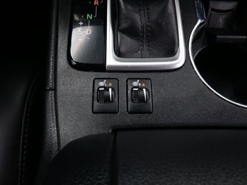 Used 2019 Toyota Highlander XLE image 23