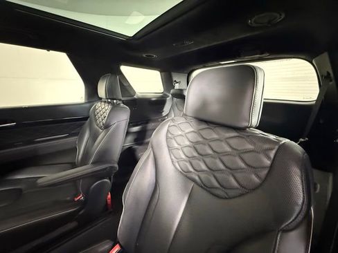 Used 2022 Hyundai Palisade Calligraphy image 24