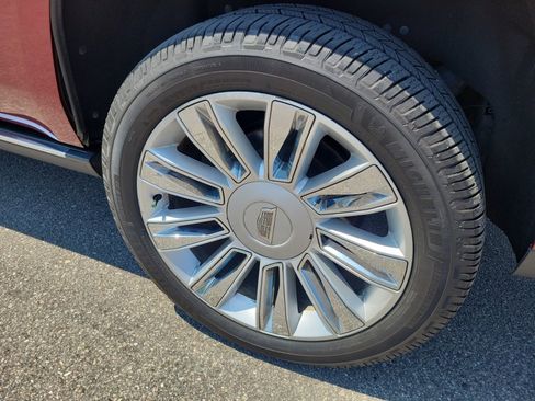 Used 2019 Cadillac Escalade Platinum AWD/4WD image 29