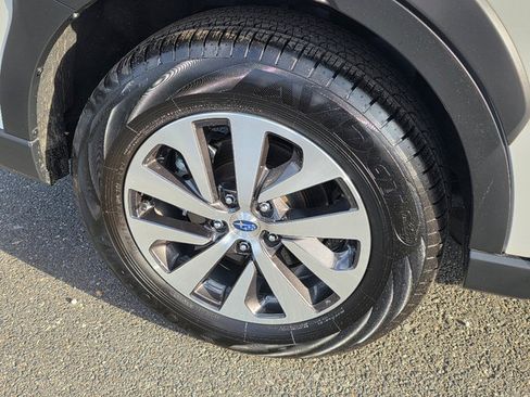 Used 2025 Subaru Outback Premium w/ Popular Package #1A image 27