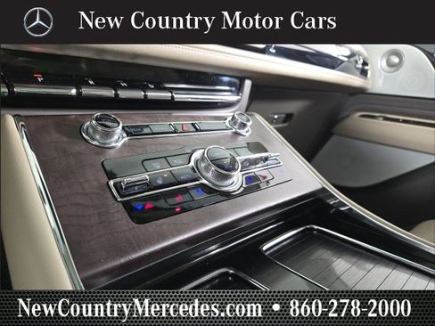 Used 2022 Lincoln Aviator Reserve w/ Equipment Group 201A image 25