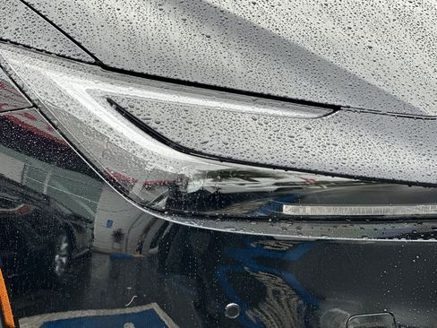 New 2026 Toyota Prius Plug-In Hybrid FWD image 28