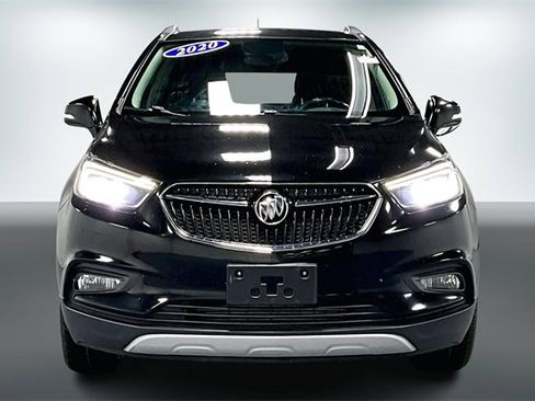 Used 2020 Buick Encore Essence image 2