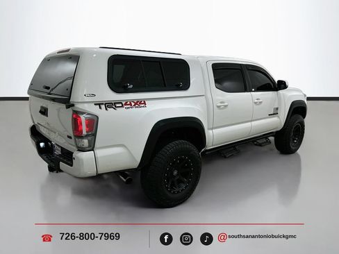 Used 2021 Toyota Tacoma TRD Off-Road w/ Technology Package AWD/4WD image 8