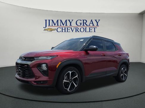 Used 2023 Chevrolet TrailBlazer RS w/ Sun and Liftgate Package FWD image 1
