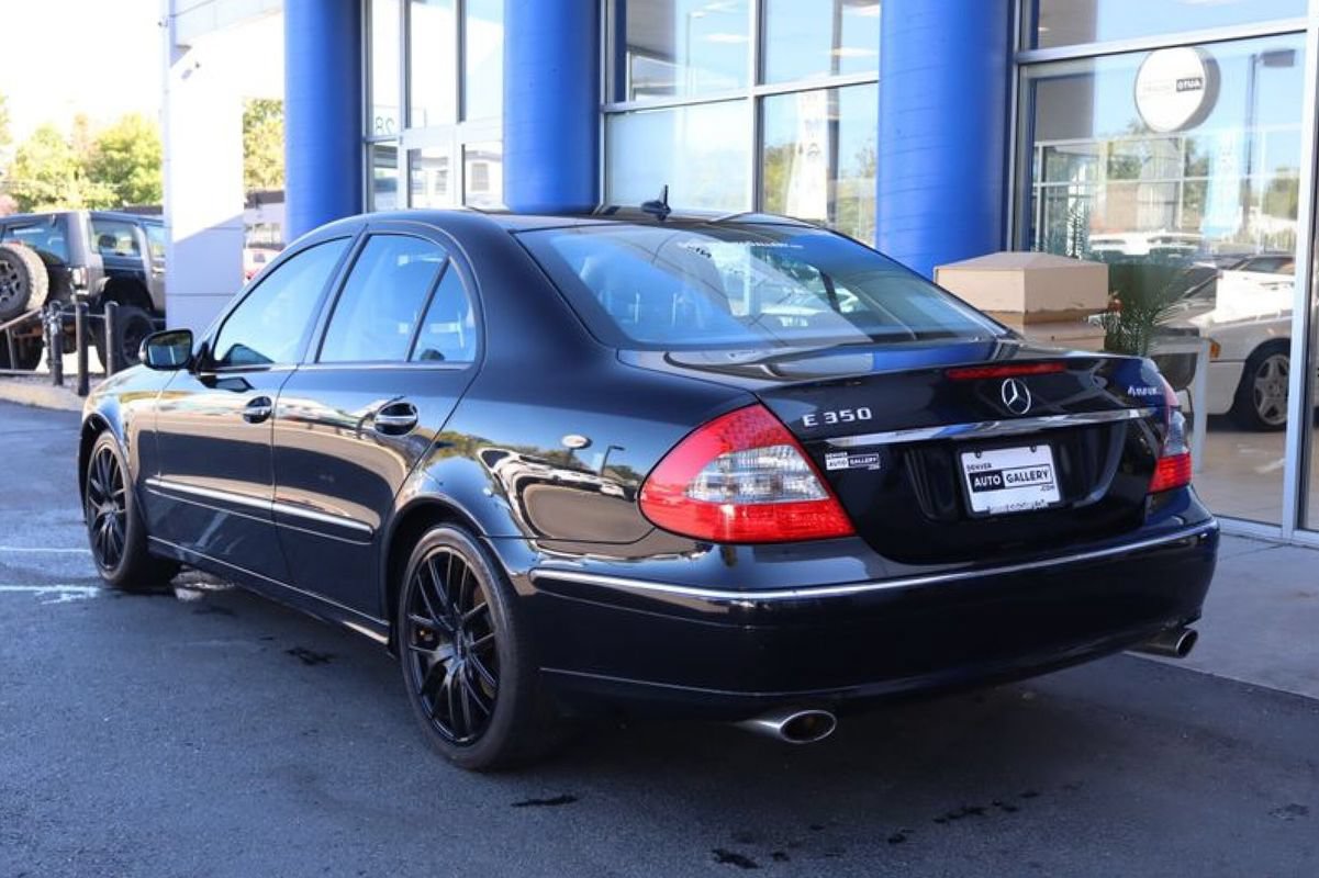 Used 2008 Mercedes-Benz E 350 4MATIC Sedan image 3