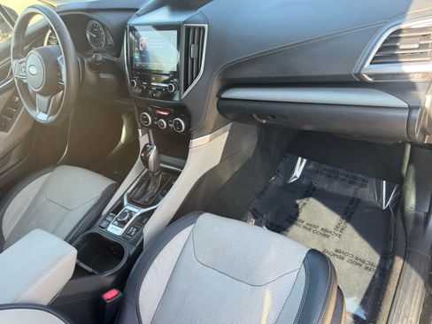 Used 2021 Subaru Forester Limited image 10