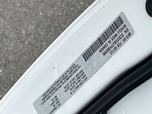 Used 2023 Dodge Charger Scat Pack w/ Navigation & Travel Group image 33