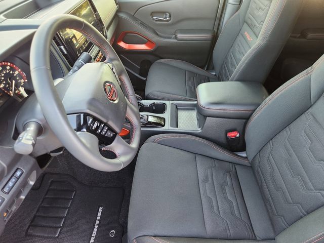 Used 2025 Nissan Frontier Pro-X RWD image 13
