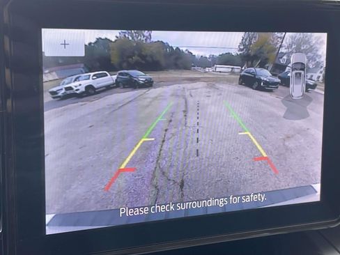 Used 2021 Ford Explorer XLT w/ Equipment Group 202A image 19