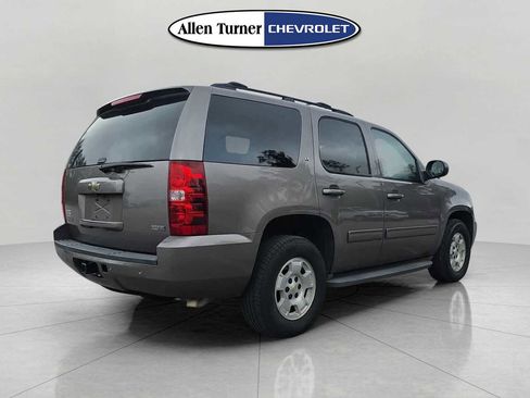 Used 2011 Chevrolet Tahoe LT w/ Luxury Package image 5