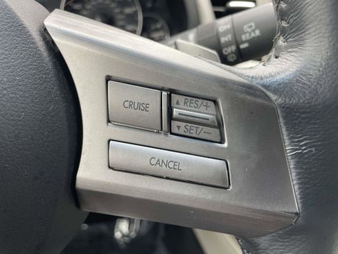 Used 2011 Subaru Outback 2.5i Premium image 18