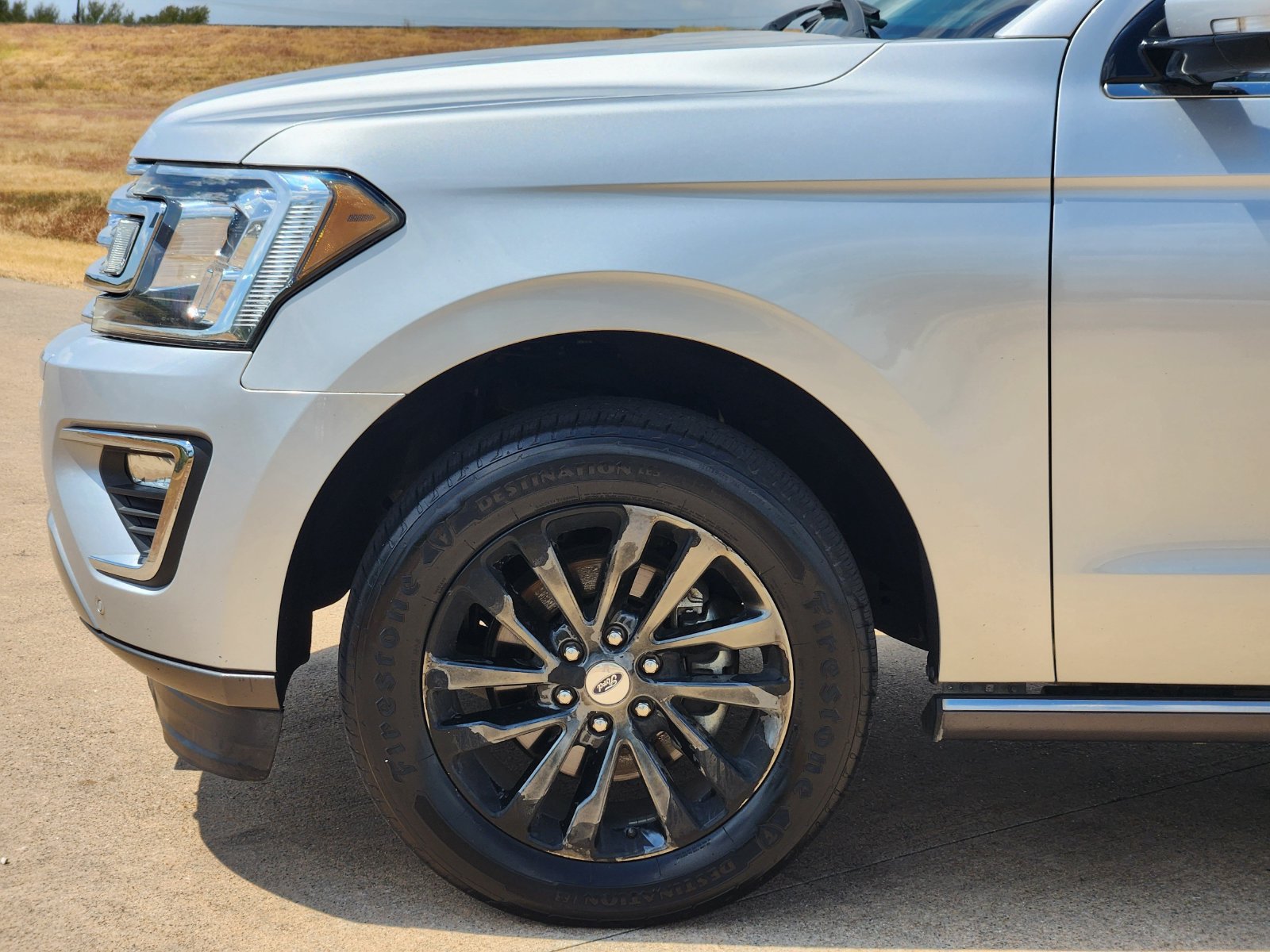 Used 2019 Ford Expedition Max Limited AWD/4WD image 13