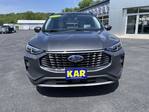 Certified 2023 Ford Escape Platinum w/ Premium Technology Package AWD/4WD image 4