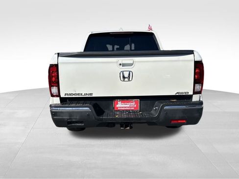 Used 2017 Honda Ridgeline RTL-E image 5