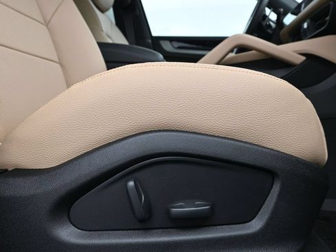 Certified 2026 Porsche Cayenne AWD/4WD image 14