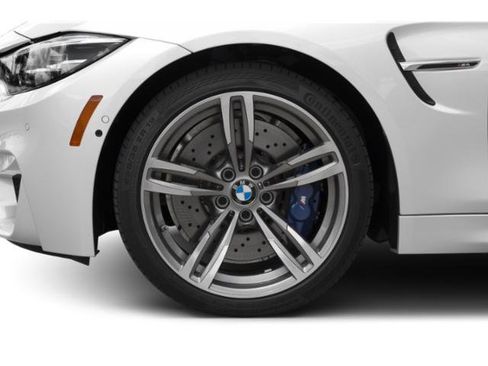 Used 2018 BMW M4 Convertible RWD image 9